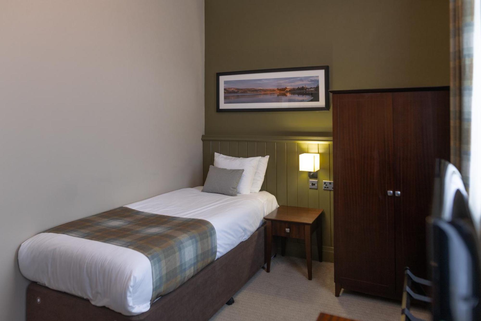 Rosslea Hall Hotel Rhu Стая снимка